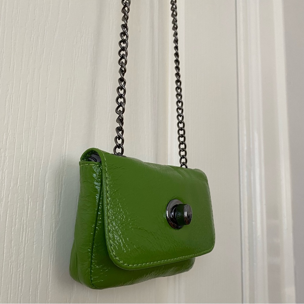 HOBO Green Patent Leather Gunmetal Chain Strap Crossbody Bag/Clutch/Wallet